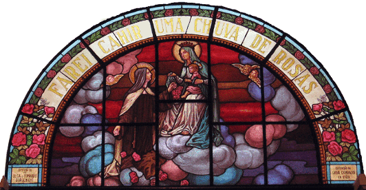 vitral na entrada, executado pela famosa Casa Conrado